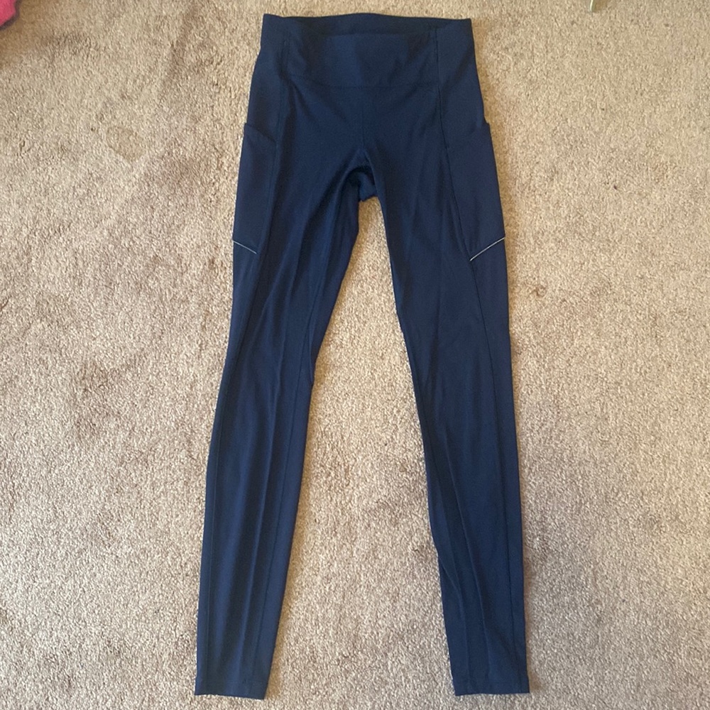 navy blue lululemon leggings with pockets